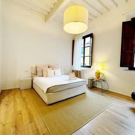 Boutique - Centro Storico 20 Min Da Firenze Empoli